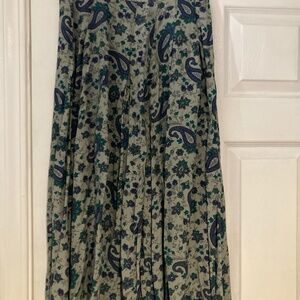 Liz Claiborne blue green midi skirt with POCKETS